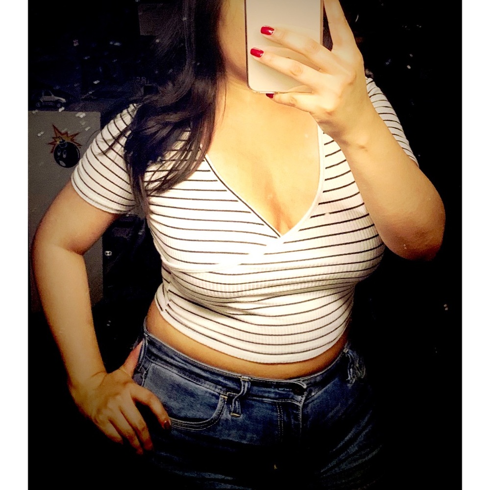 White Stripped Crop Top (Crossover)